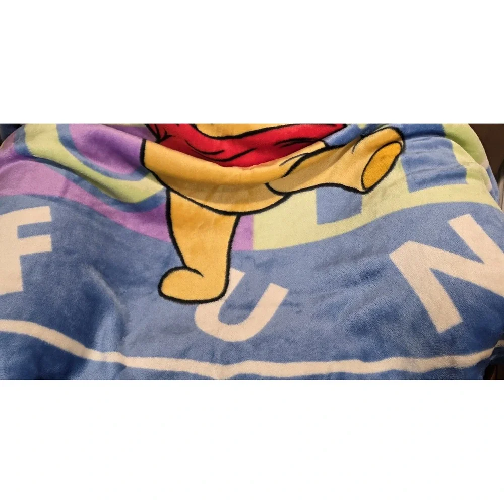 VTG Disney 100 Acre Collection Winnie the Pooh Plush Afghan Blanket 50 x‎ 60